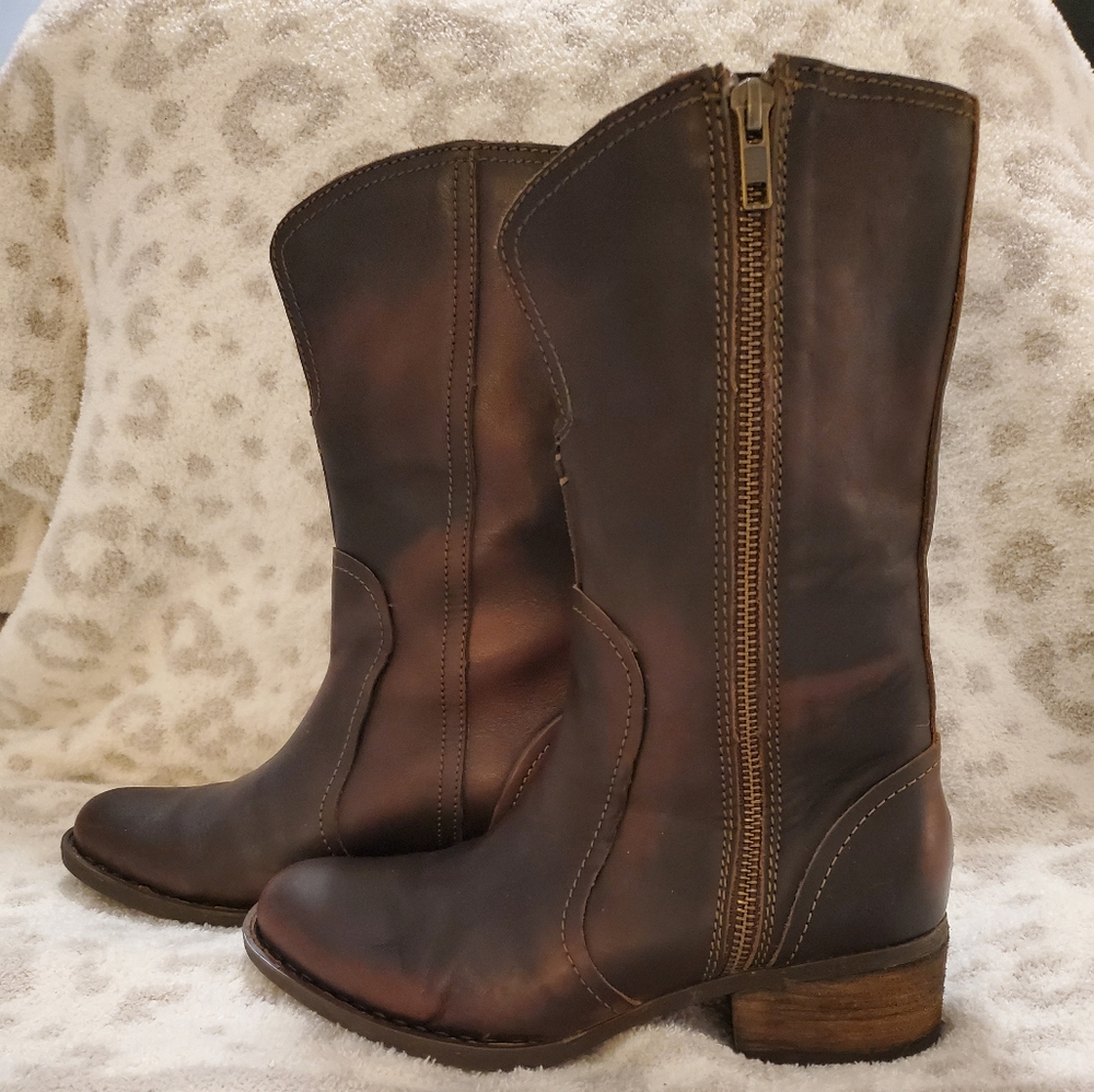 Leather boots